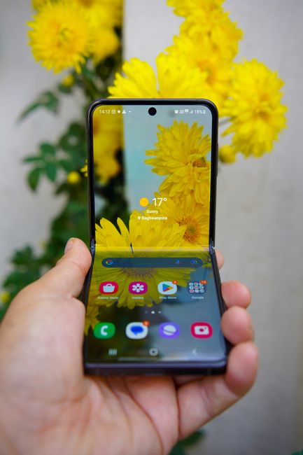 samsung galaxy foldable phone launch event