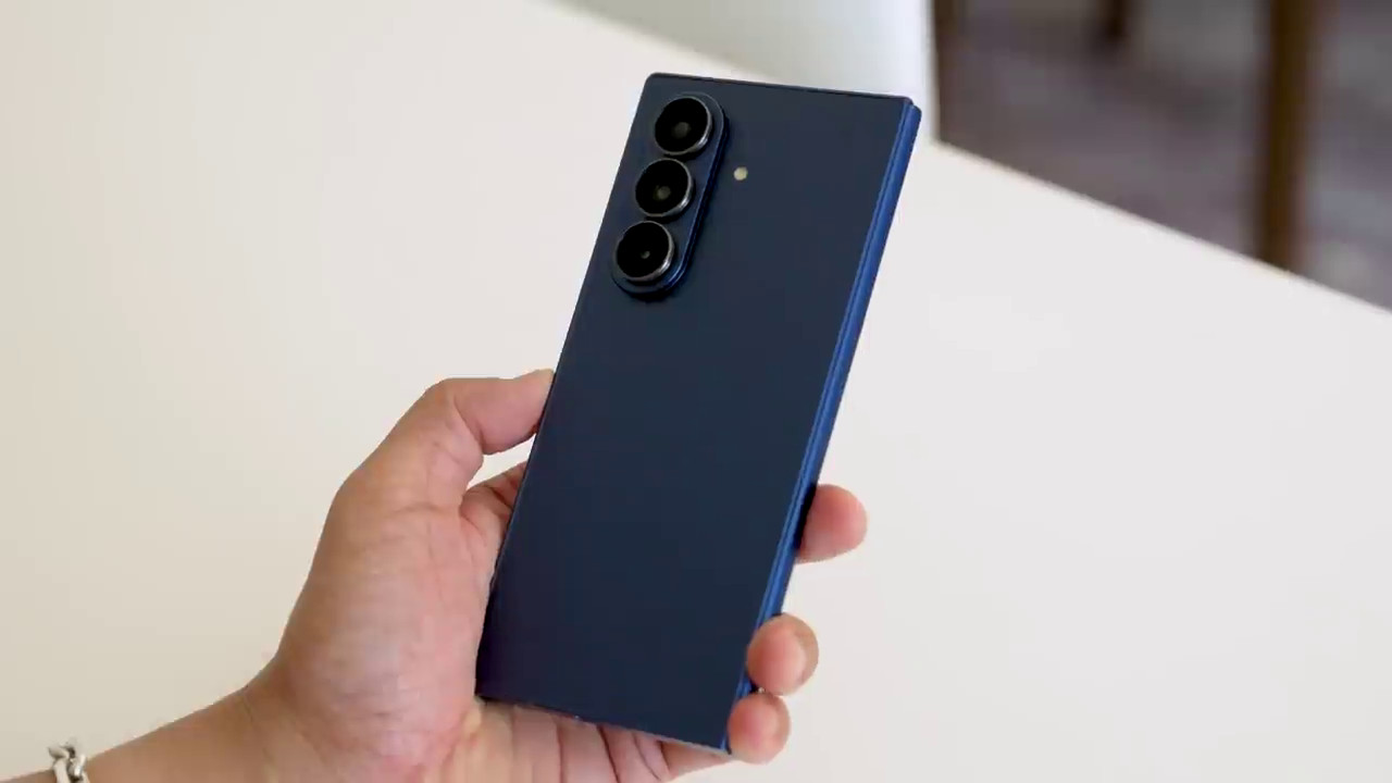 Galaxy Z Fold 8