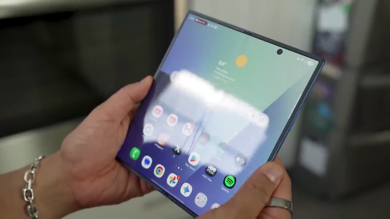 The Z fold 8 ultra rumor round-up proves the Fold 8 wide